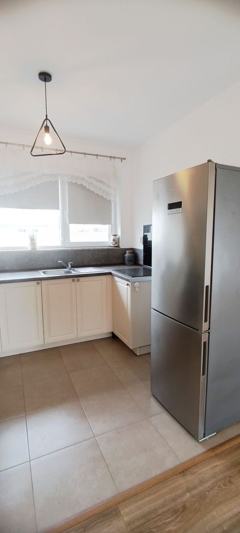 Vilă Duplex Tunari de inchiriat / Curte +Parcare - Poză 1