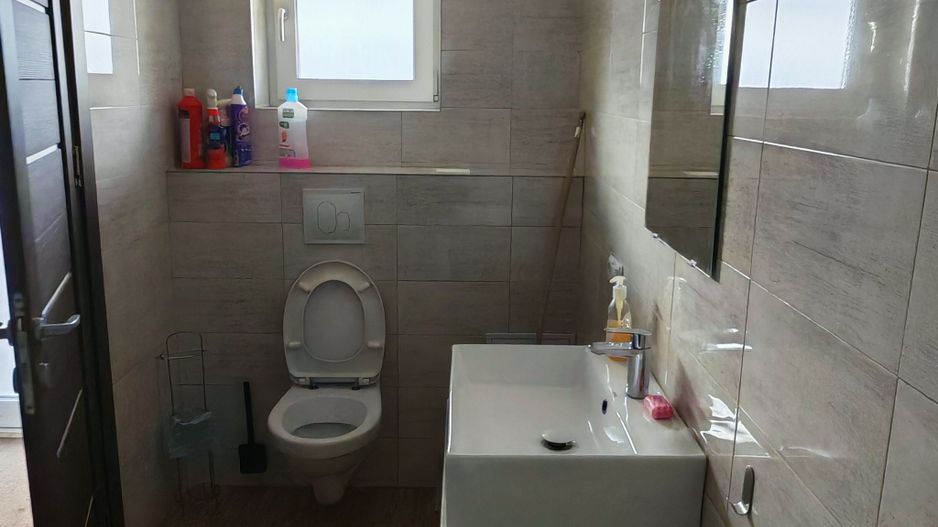 Vila tip duplex S+P+E cartier IZVOR Tarlungeni semimobilata179000 euro - Poză 26