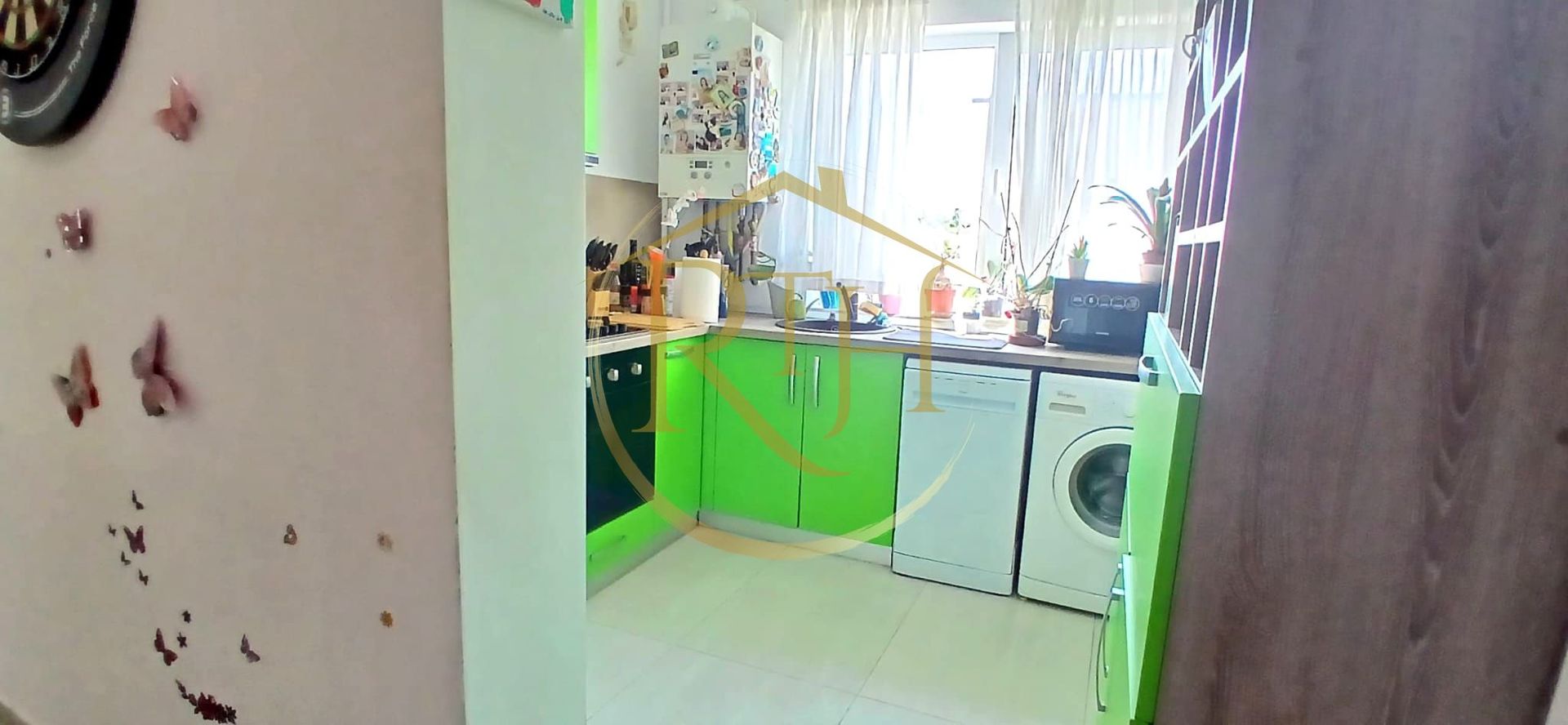 Oferim spre vânzare un apartament deosebit cu 3 camere, în zona Buziașului! - Poză 11