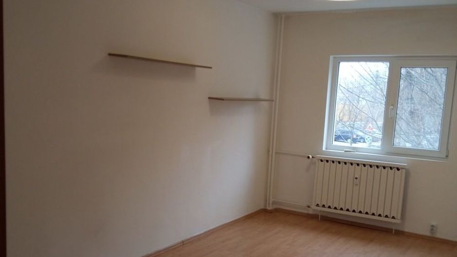 Închiriez apartament 3 camere nemobilat Str Avionului Sector 1 - Poză 6