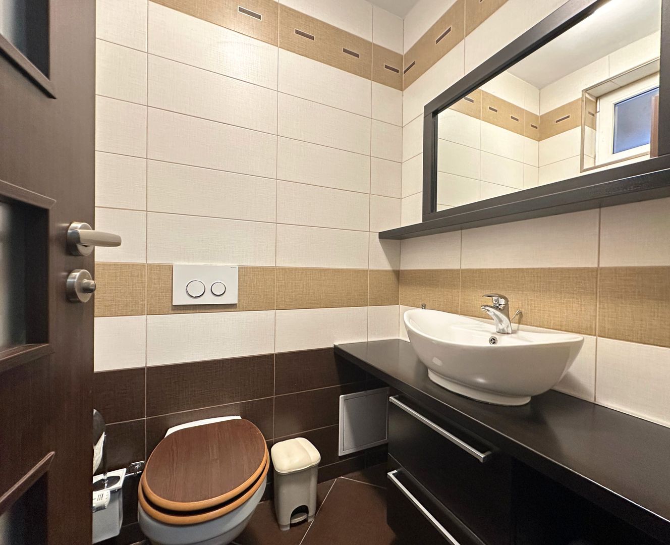 Închiriere casa duplex primitor creat pentru confort liniște și momente frumoase - Poză 34