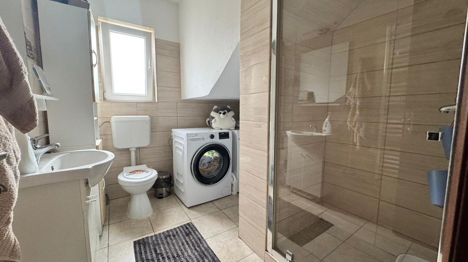 COMISION 0% | Duplex Mobilat Cu 4 Camere | Giroc | 90 mp | Teren 200mp - Poză 8