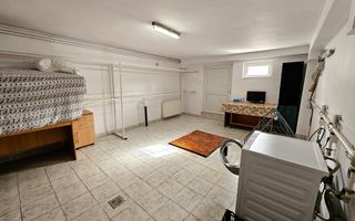 Casa 10 camere, 878 mp teren, toate utilitatile, Barabant - Poză 23