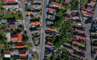 Casa 3 camere 80 mp, renovata parțial, teren generos, Sacele/Brașov - Poză 14