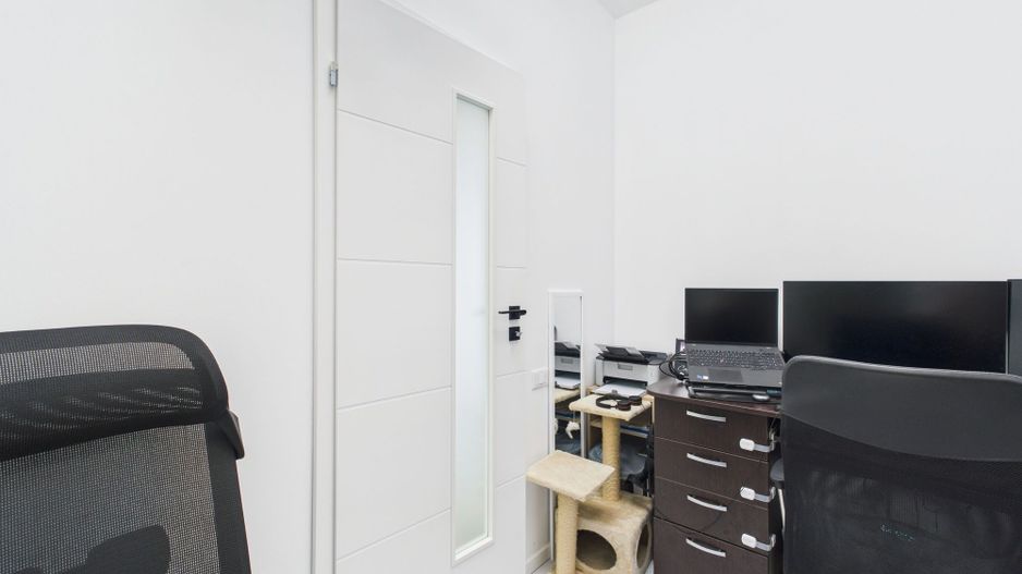 Duplex 1/2 mobilat şi utilat în Săcălaz - Poză 18