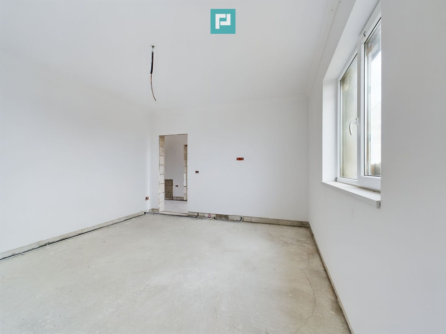 Casă individuală în Pădureni - Poză 4