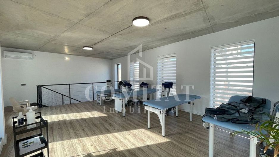 Clădire cu parcări ultracentral Cluj ideală clinică sau sediu - Poză 4