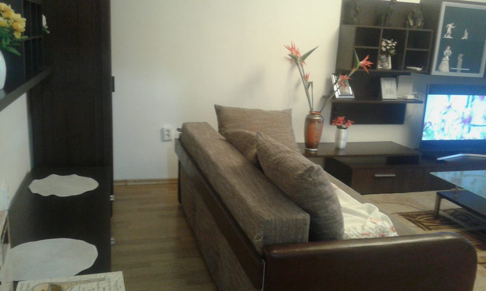 Apartament de inchiriat pe Faleza Dunarii - 3 camere, 105 mp, parter - Poză 12