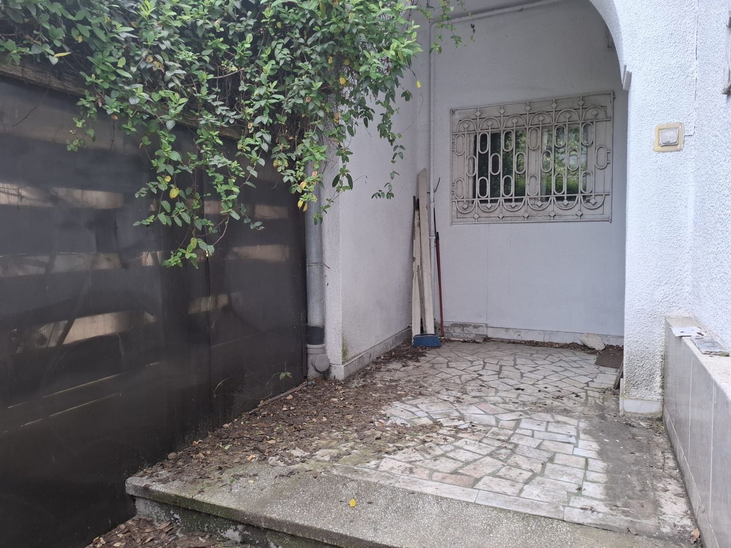 URGENT!, TEREN IN PROPRIETAE, RENOVATA IN 1996, NEGOCIABIL - Poză 18
