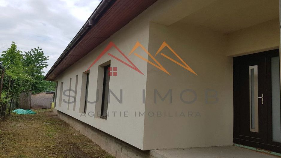 Casa 4 camere, an 2021, teren 1448, Banesti, DN1 - Poză 2