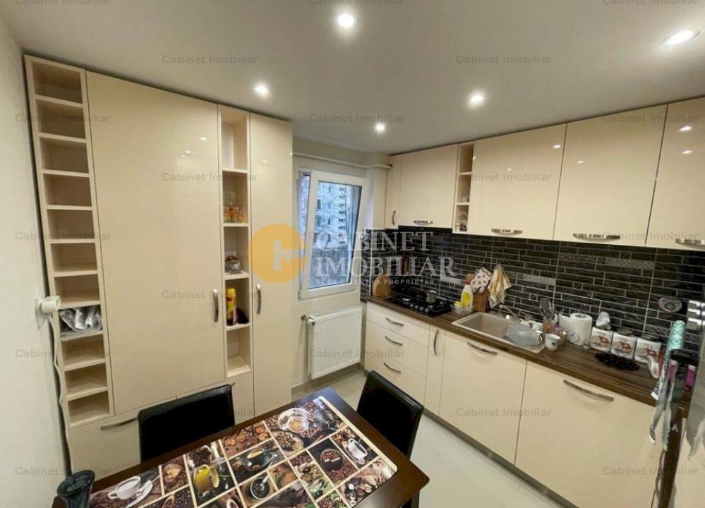 Etaj 1 apartament cu 2 camere mobilat utilat complet zona Tatarasi - Poză 3