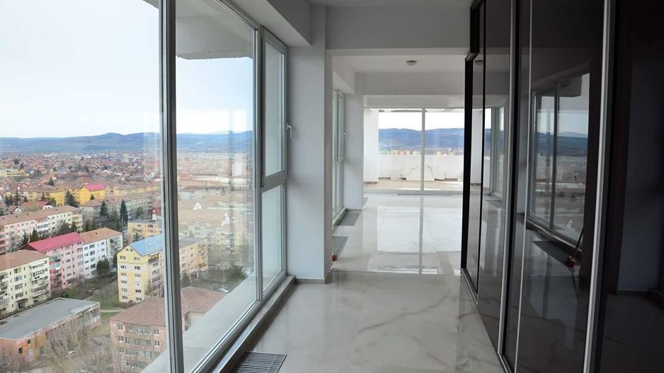 Penthouse la cheie in Sibiu, 3 camere,  priveliste panoramica - Poză 14