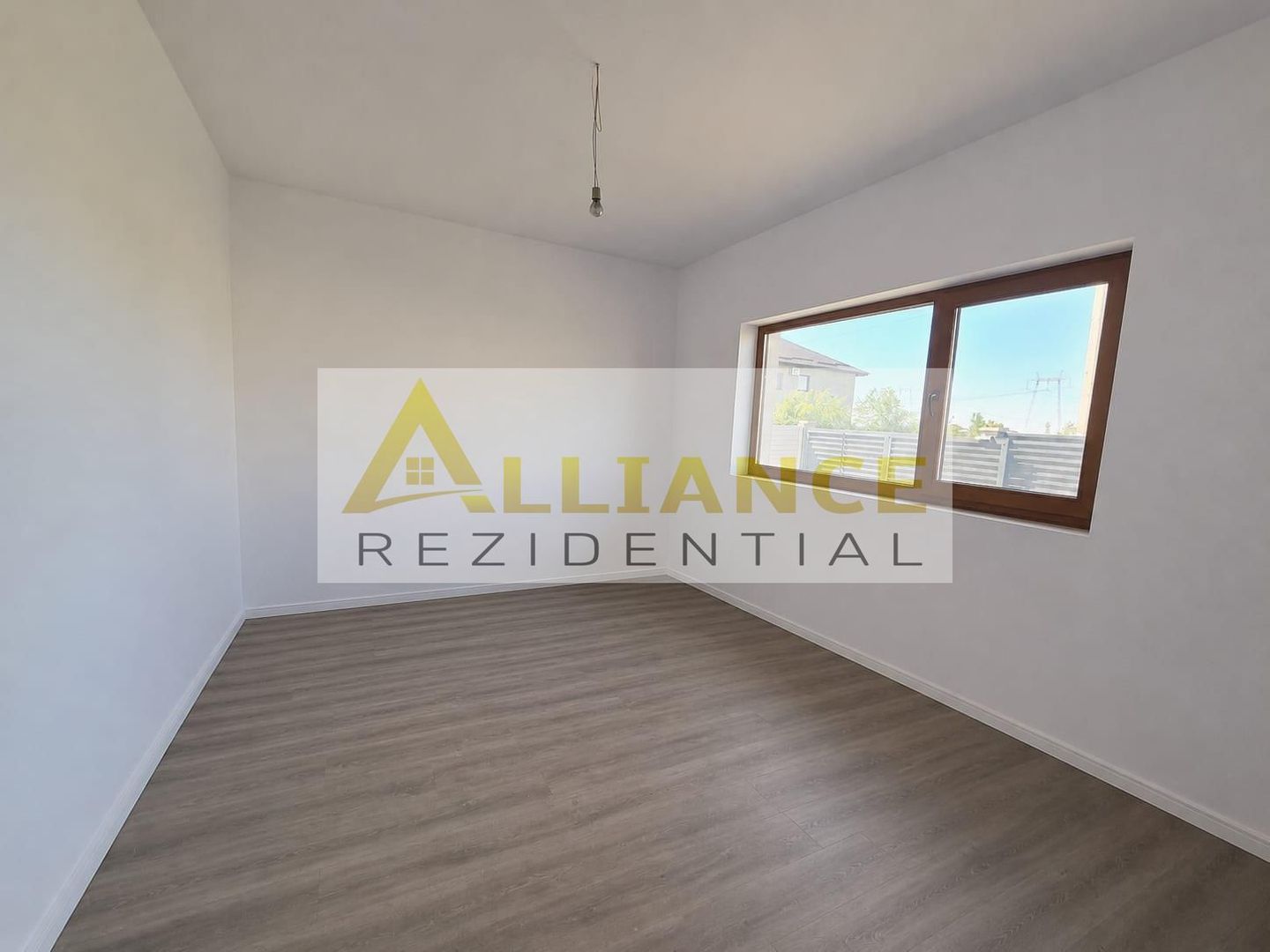 Vila individuala- 5 camere- cartierul nou- 401mp teren - Poză 4