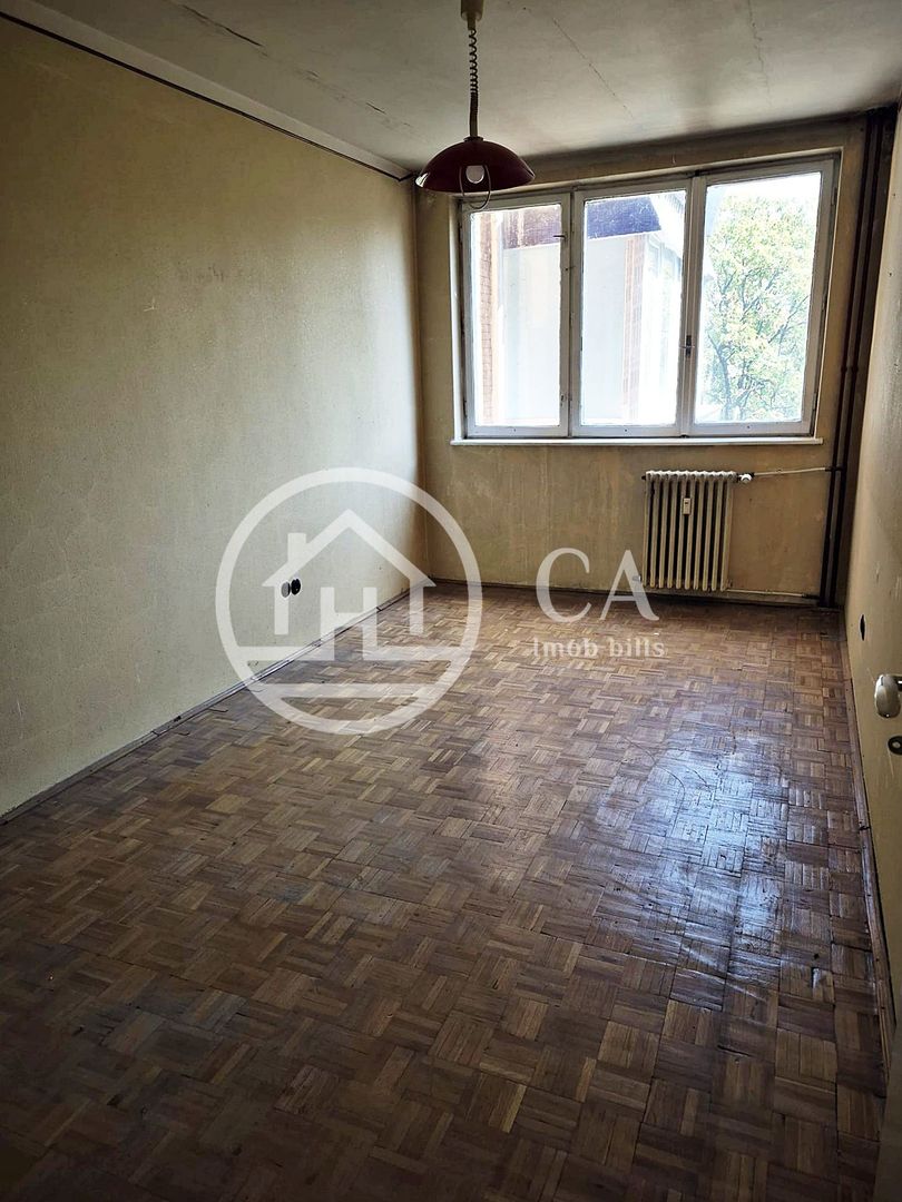 Apartament cu 4 camere de vânzare în zona Cantemir, Oradea - Poză 2