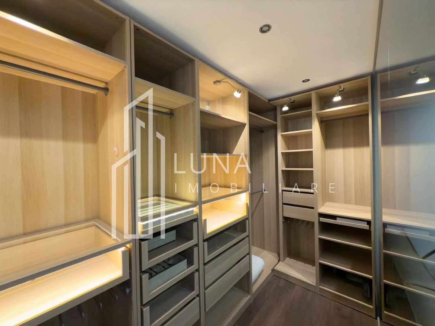 Apartament lux, 3 camere (inițial 4) – Strada Pârâului, Brașov - Poză 7