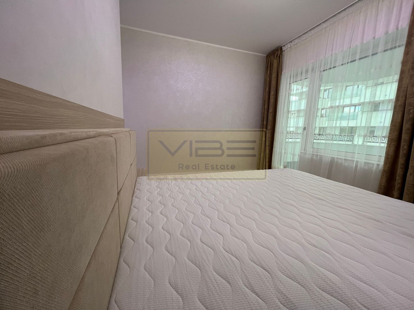 Apartament 2 camere decomandat Royal Town - Copou - Poză 9