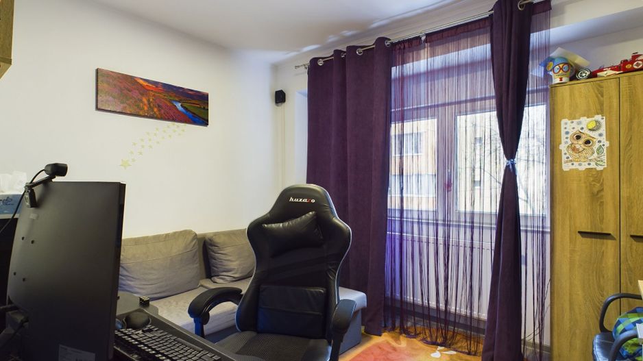 Apartament cu 5 camere in zona UMT 105mp - Poză 16
