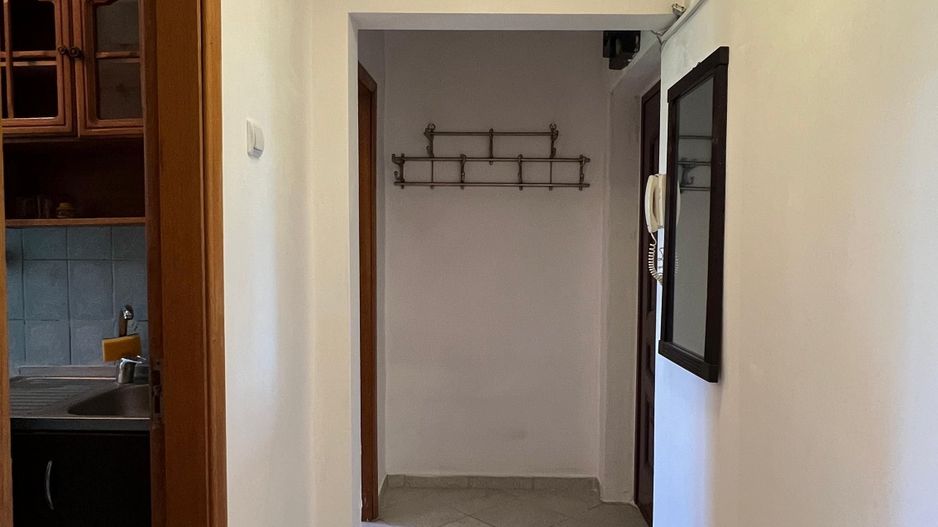 3 camere cu vedere la Parc Humulesti - Poză 8