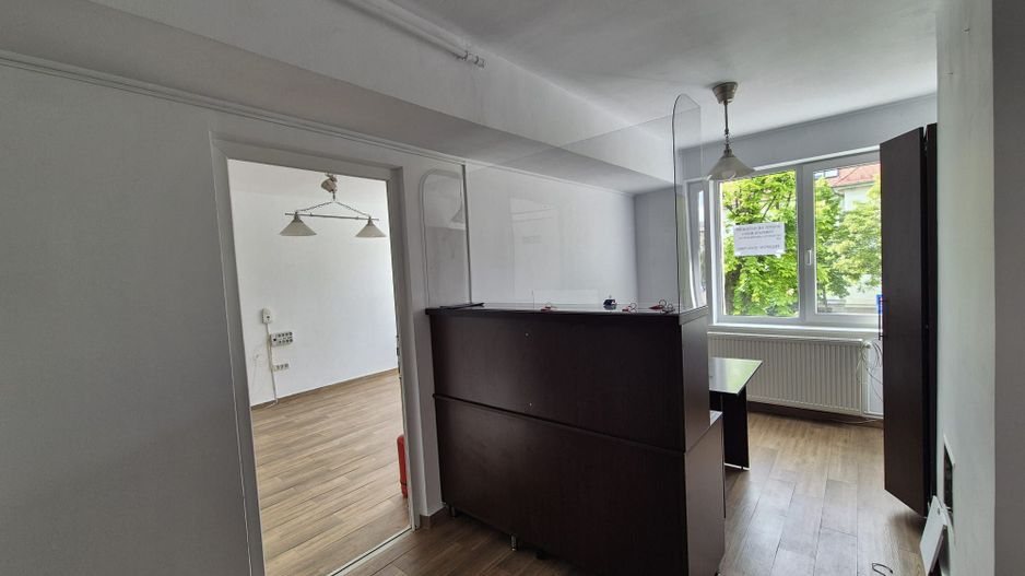 Exclusivitate - Spatiu situat lângă Tribunalul Brașov, 47,6 mp. - Poză 4