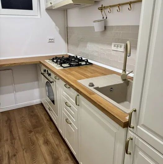 Garsoniera Dristor de inchiriat - Poză 6