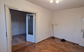 Apartament modest 2 camere zona Sagului - Poză 4