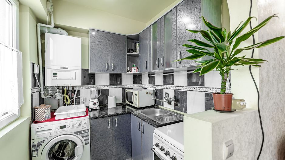 Apartament 3 camere luminos Aurel Vlaicu str Fluturilor - Poză 8