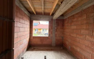 Casă de vânzare 260 mp utili + 1052 mp teren in centrul orasului Covasna - Poză 16