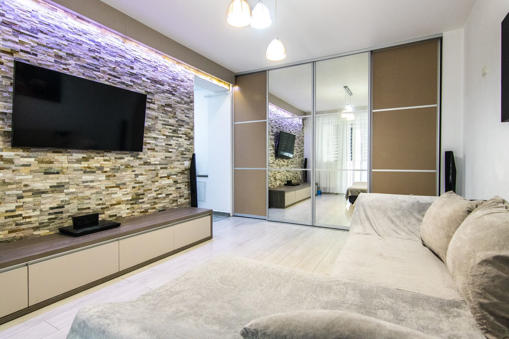 Apartament 3 cam., strada Tineretului Militari Residence, mobilat utilat, 62 mp. - Poză 1