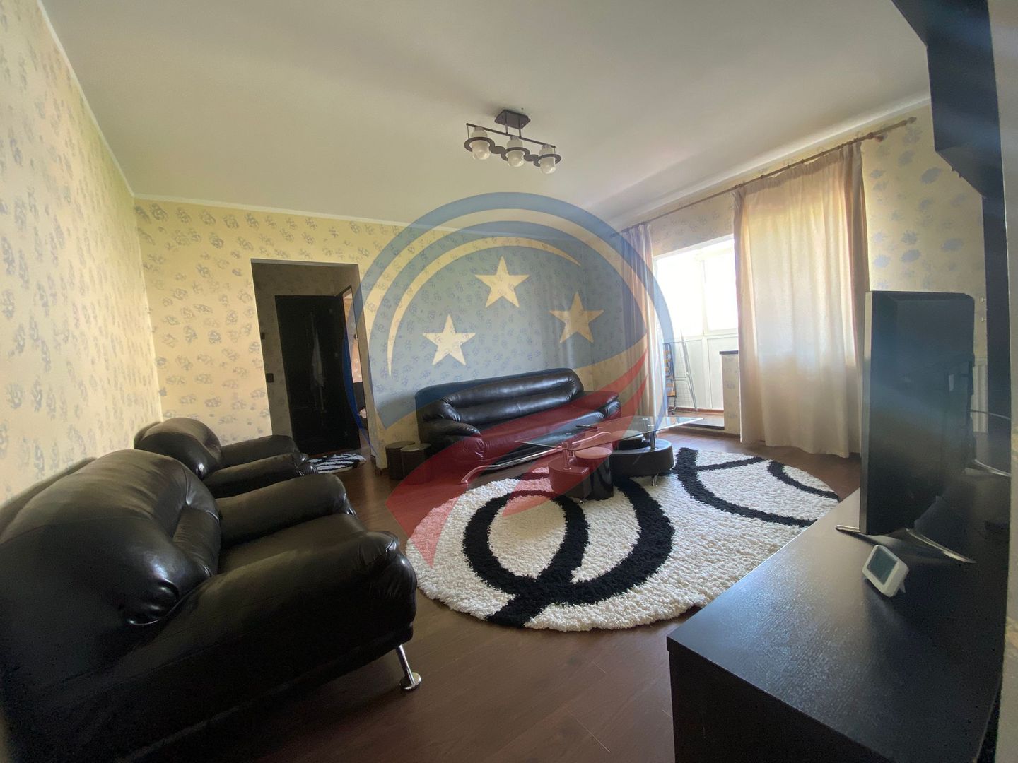 APARTAMENT CHIRIE 2 CAMERE ROVINE ROVINE CU CENTRALA - Poză 2