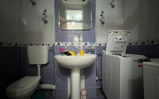 Apartament cu 3 camere decomandate, etaj 2, Centru - Poză 5