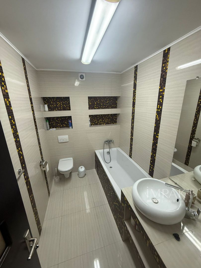 Apartament cu 3 Camere superb de inchiriat , zona Centrală - Poză 11