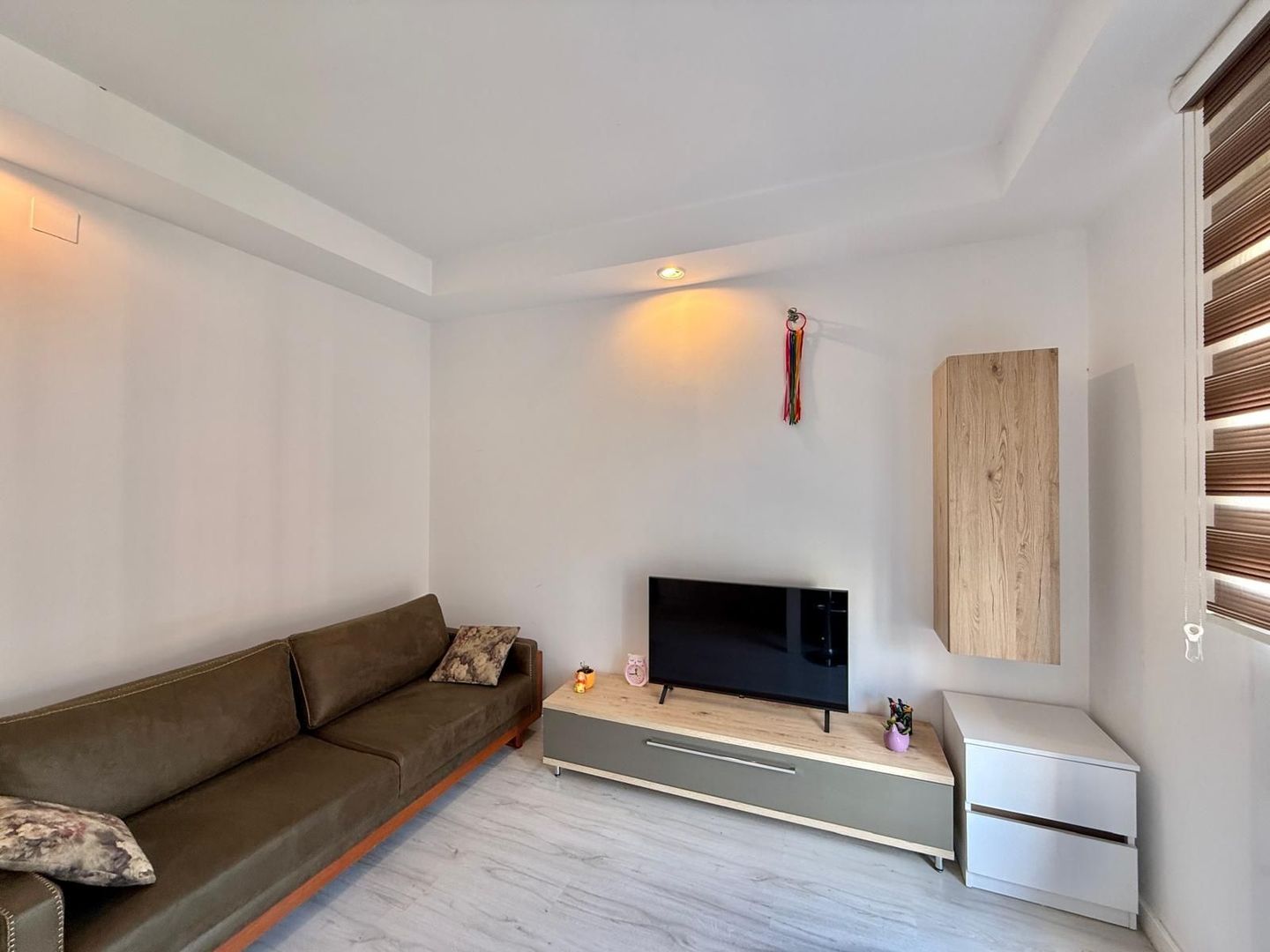 COSMOPOLIS - Apartament cu 2 camere tip studio, mobilat si utilat. - Poză 3
