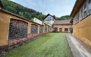 Casă rustică de vânzare în Tilișca, (Marginimea Sibiului) - Poză 5