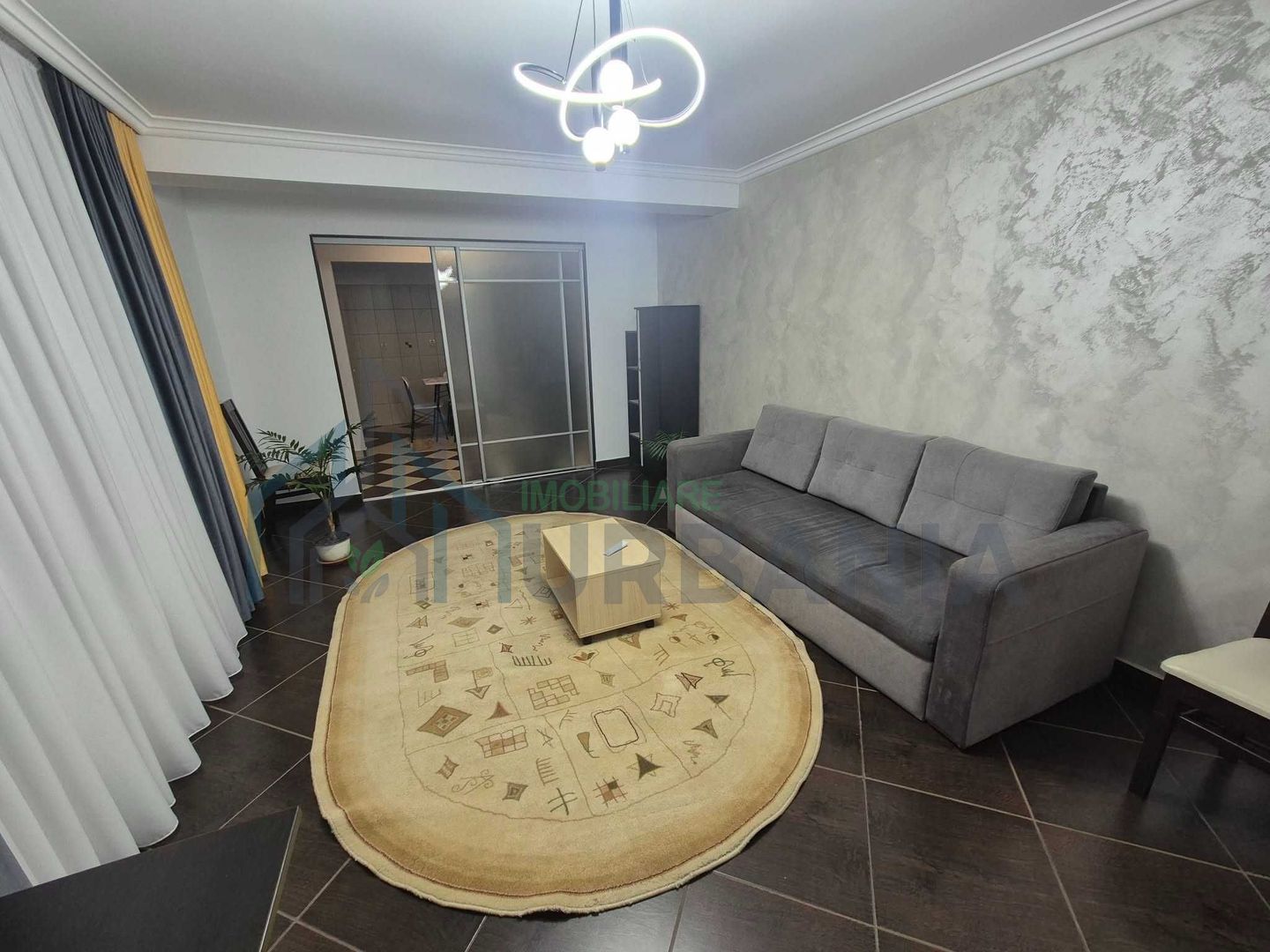 Apart 2 camere la casa/intrare separata/10 minute de Palas - Poză 2