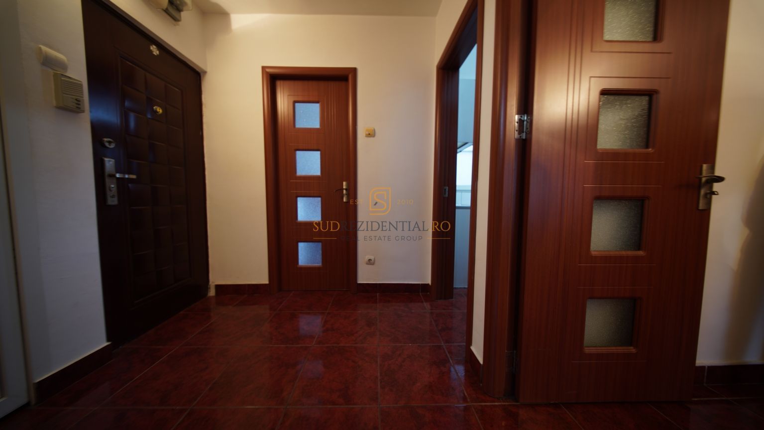 Eroii Revolutiei - Apartament cu 2 camere, decomandat, Comision 0% - Poză 10