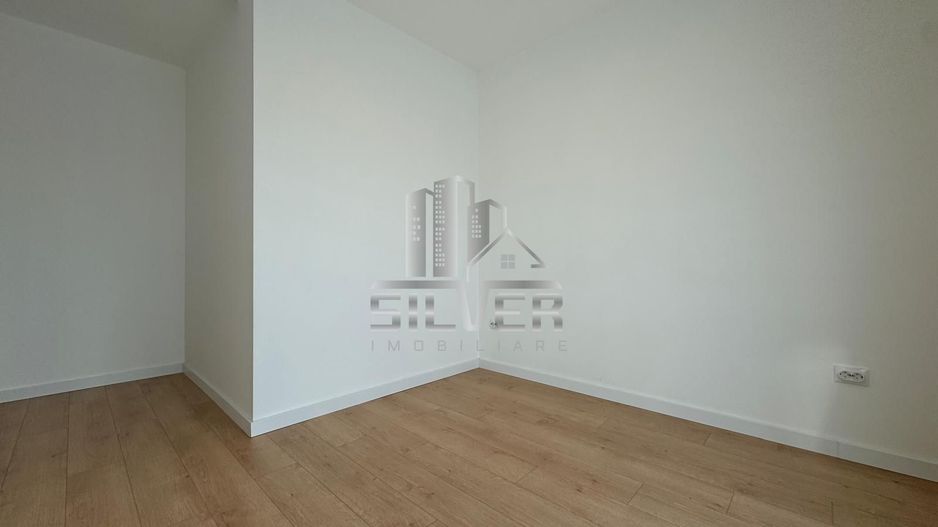 Casa tip duplex  la cheie. - Poză 16