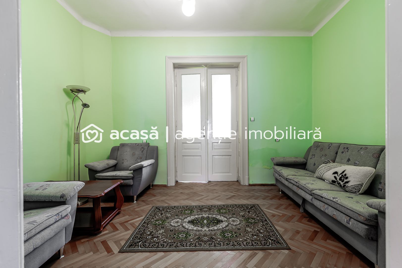 Locuință spațioasă cu grădină mare, în Aradul Nou, calea Timișorii - Poză 12