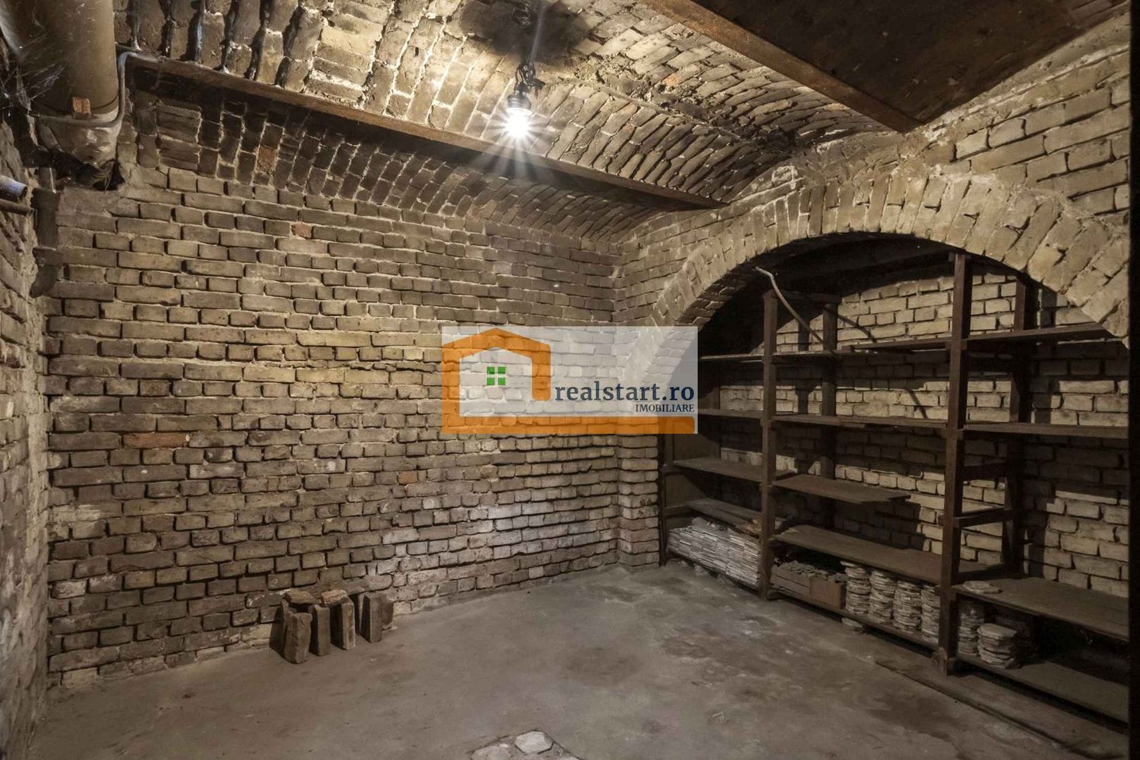 Cartierul Evreiesc, S+P+E+Pod, curte libera 300mp, ideal cabinete, birouri - Poză 42