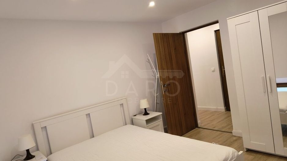 Ap cu 2 camere in centru, decomandat - Poză 8