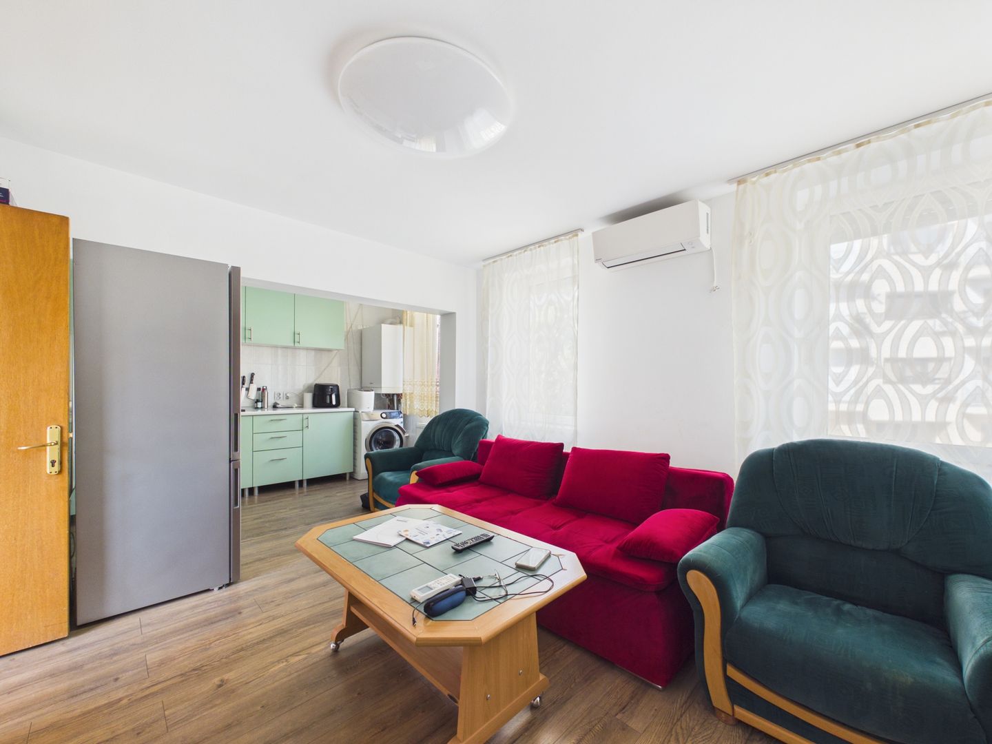 Casa cu 8 camere de vanzare | rezidential si comercial | Nerva Traian - Poză 4