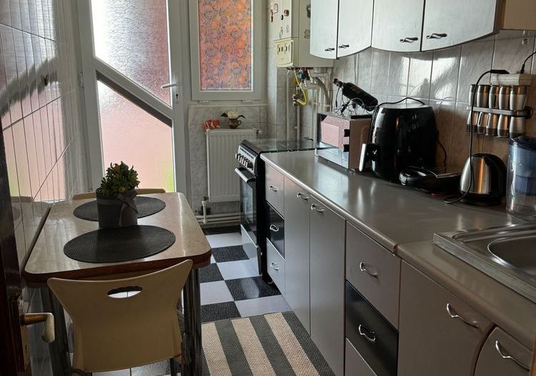 Apartament cu 2 camere zona micro39C - Poză 5