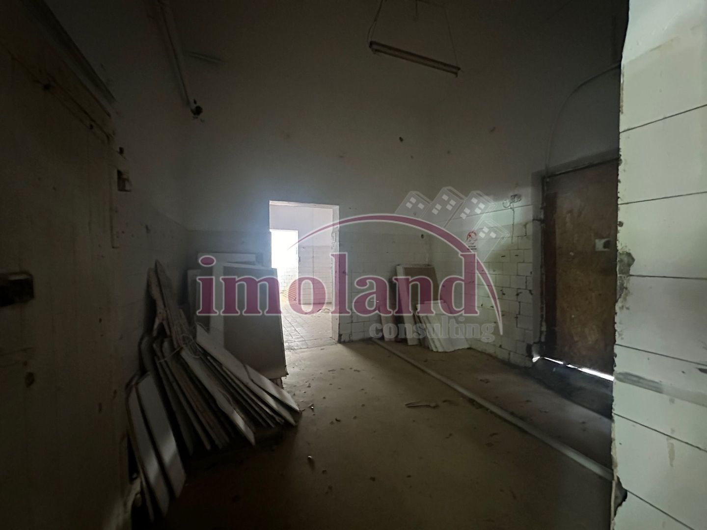 Inchiriere - Spatiu Comercial - 258mp - Calea Grivitei - Poză 10
