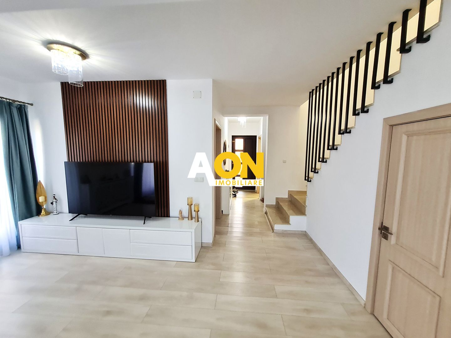 Duplex, 4 Camere, 128 mp, Teren 230mp, Mobilat si Utilat, Zona Cetate - Poză 4