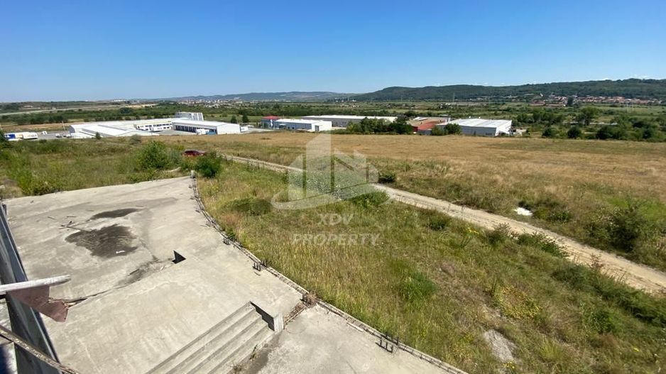 Constructie 3707 mp + Teren intravilan 8828 mp Sibiu /Selimbar - Poză 19