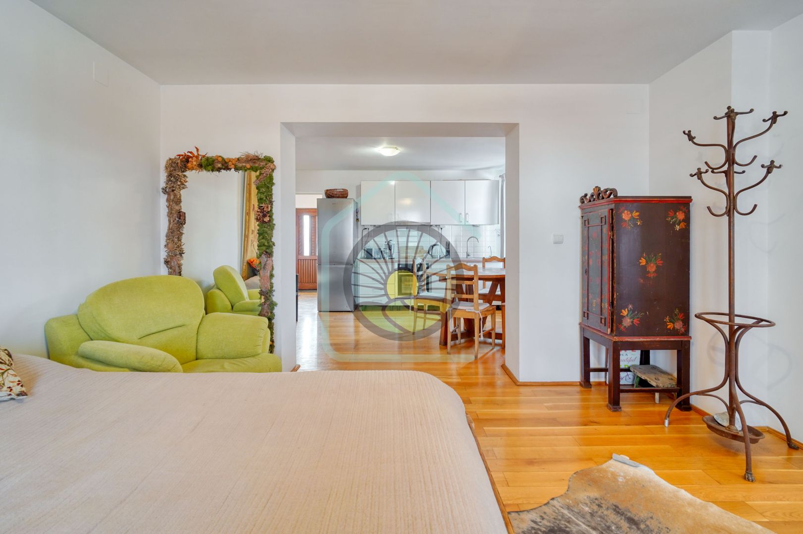 CASA INDIVIDUALA- DEALUL CETATII BRASOV - Poză 5