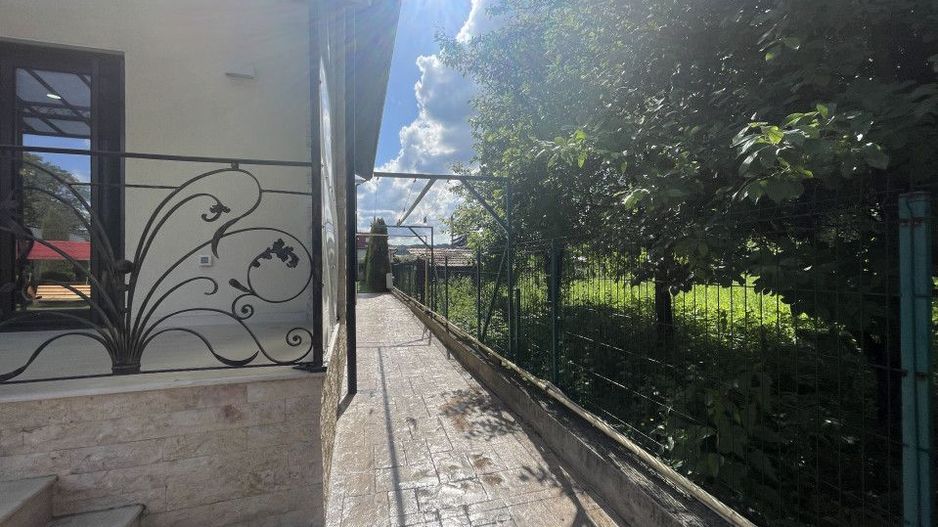 Cornu de Jos  Doua  case moderne, crama la subsol, prosumator - Poză 5