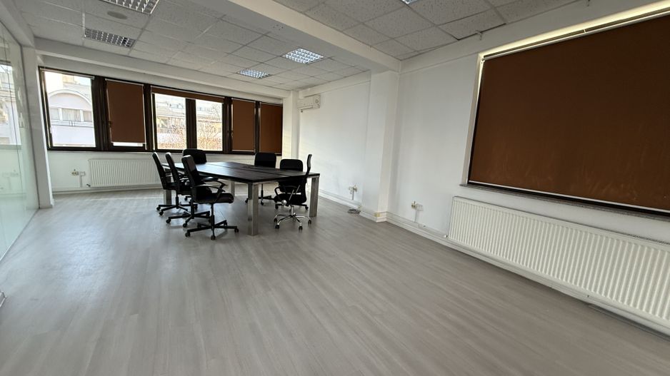 CLADIRE DE BIROURI P+4 ZONA COTROCENI - Poză 5