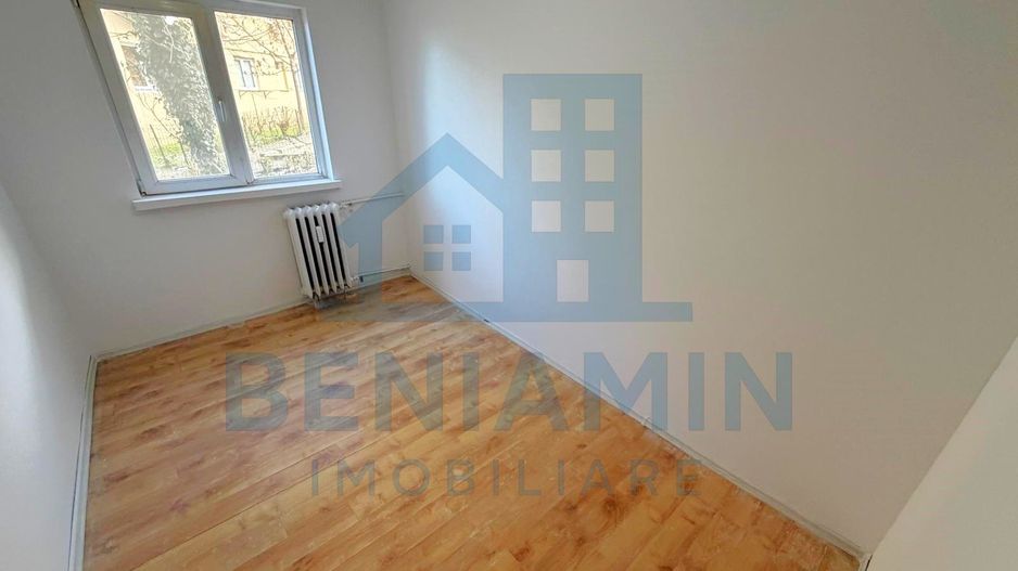 4 Decomandate-Doua bai-Parter-Disponibil Imediat-Zona linistita - Poză 4