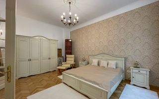 Apartament deosebit cu 3 camere, curte si parcare, aproape de Centru - Poză 3