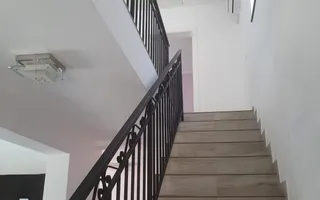 Casa cu 4 camere si garaj - Poză 14